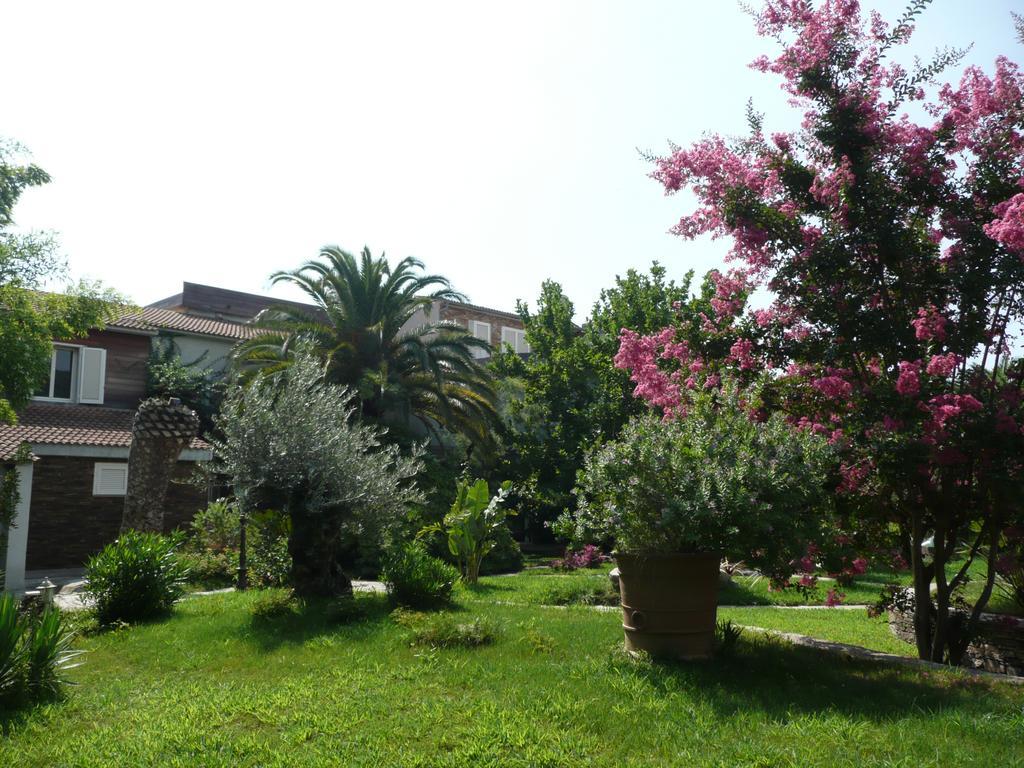 Hotel Levolle Marine Poggio Mezzana Exterior foto